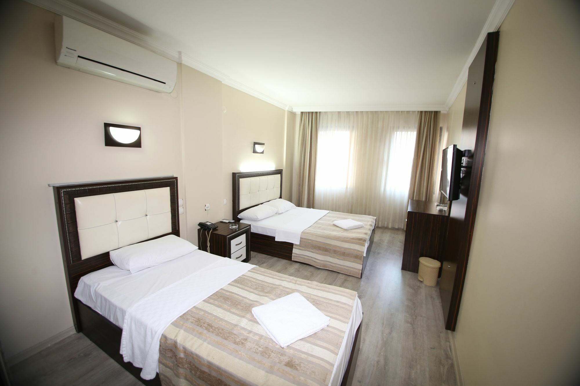Konak Eurobest Otel Esmirna Exterior foto